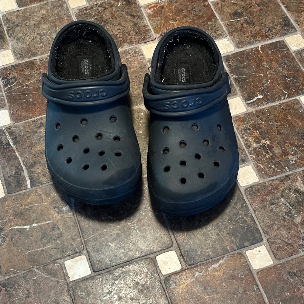 CROCS Kids' Navy Slippers